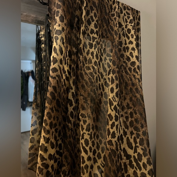 Animal Print Fringed Scarf - Picture 4 of 7